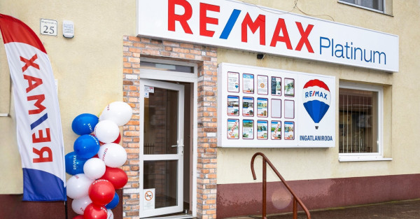 RE/MAX Platinum