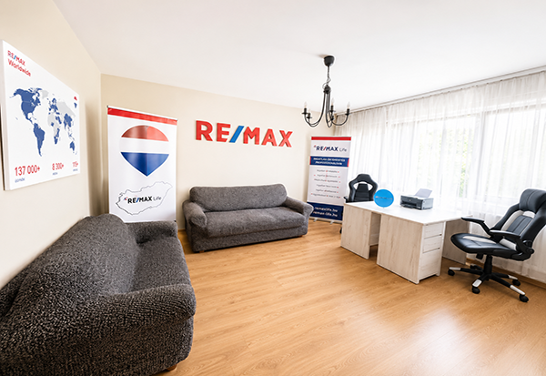 RE/MAX Life